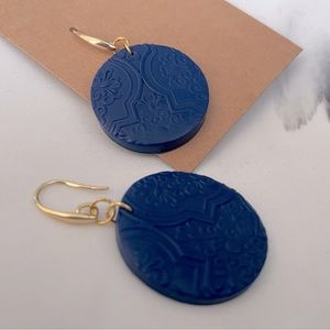 Womens earring polymer clay handmade blue round hecho a mano azul clearance
